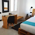 Camara Mykonos
