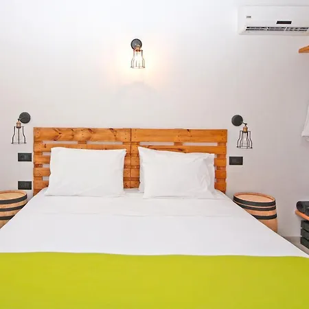 Camara Mykonos