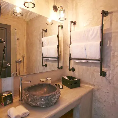 Camara Mykonos